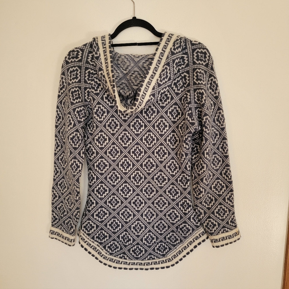 Peruvian Knit Sweater - Picture 3 of 8